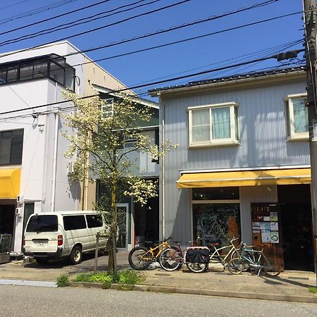 Toolate Guesthouse Toyama Station Exterior foto