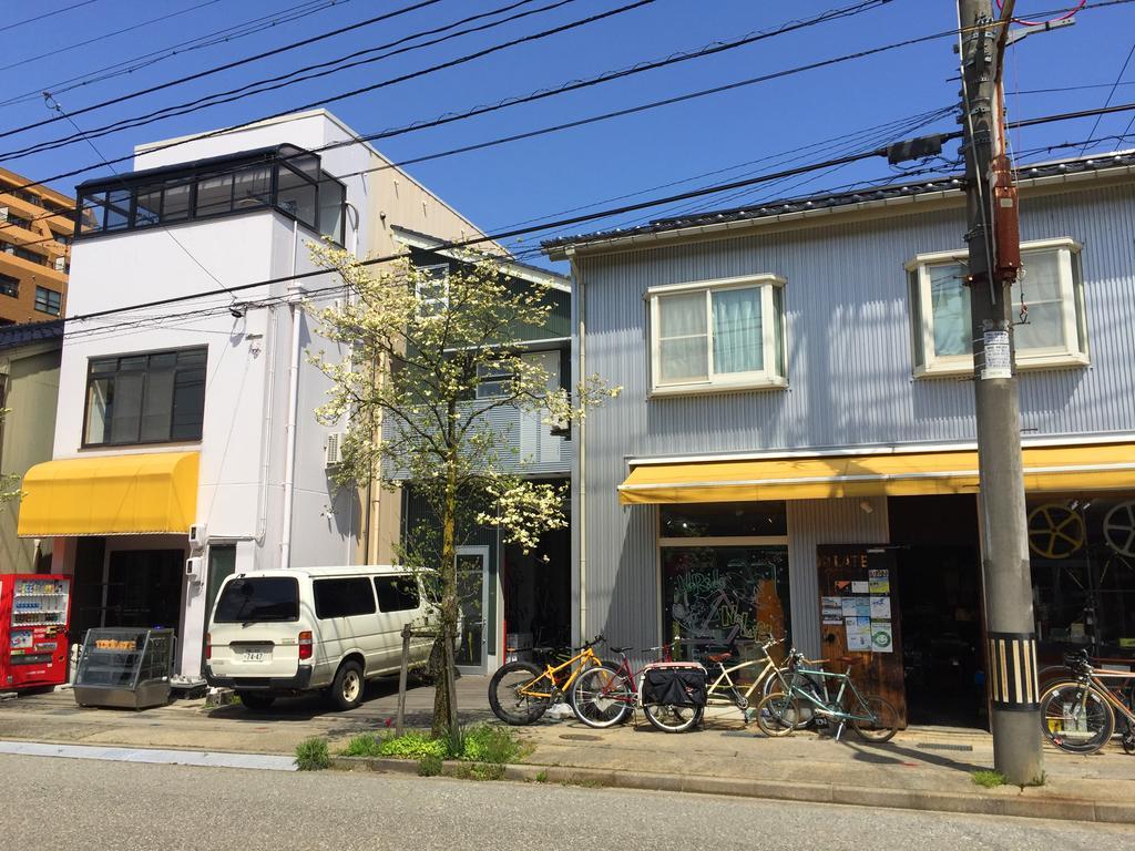 Toolate Guesthouse Toyama Station Exterior foto
